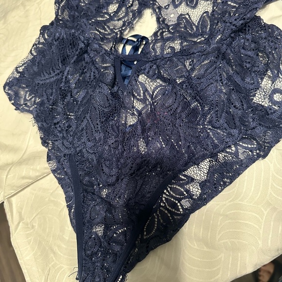 Navy Blue Lace Bodysuit - Picture 4 of 6